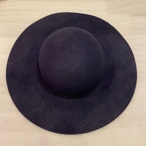 Elegant Navy Blue 100% Wool Wide-Brim Hat